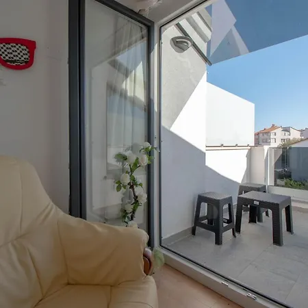 Pia Villa *